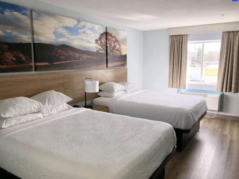 Days Inn & Suites By Wyndham Siler City Bagian luar foto