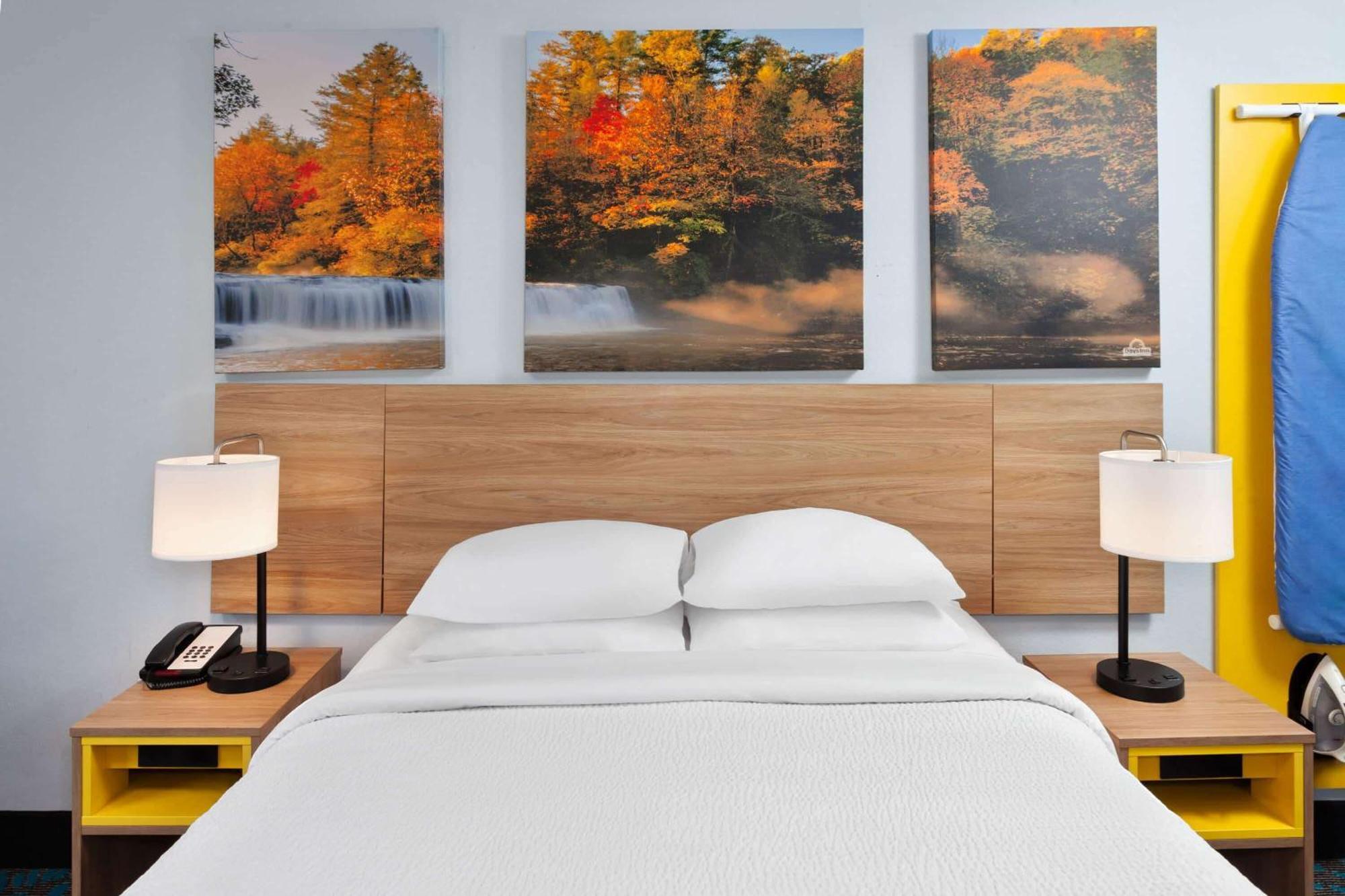 Days Inn & Suites By Wyndham Siler City Bagian luar foto
