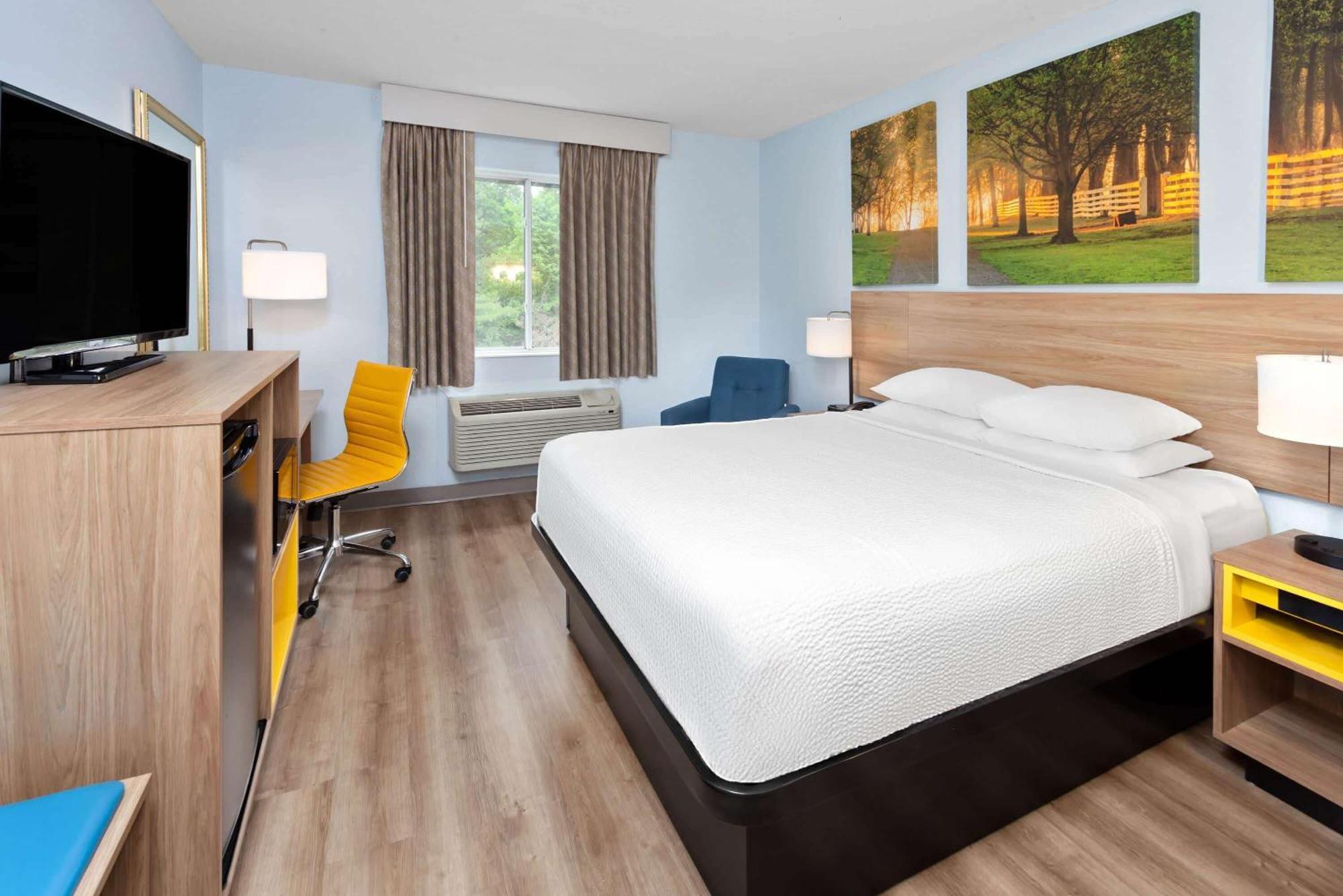 Days Inn & Suites By Wyndham Siler City Bagian luar foto