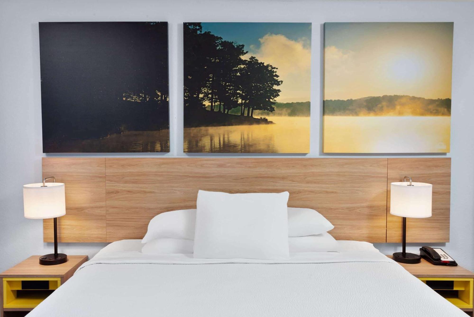 Days Inn & Suites By Wyndham Siler City Bagian luar foto